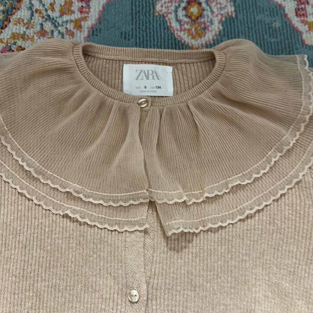 Zara LIKE NEW excellent condition cardigan